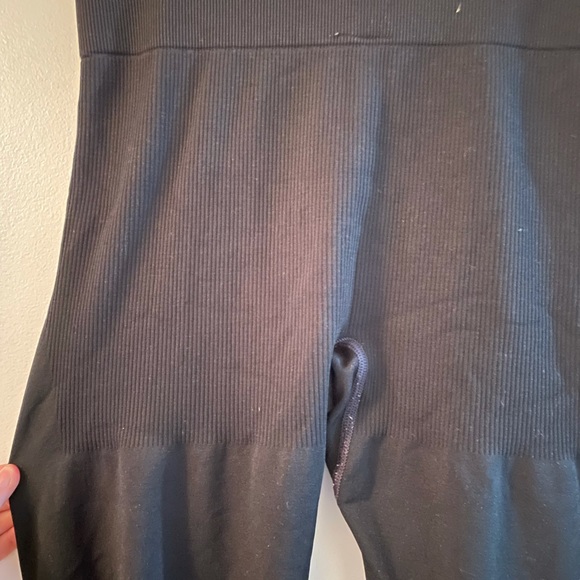 Victoria Secret PINK leggings - Picture 2 of 5